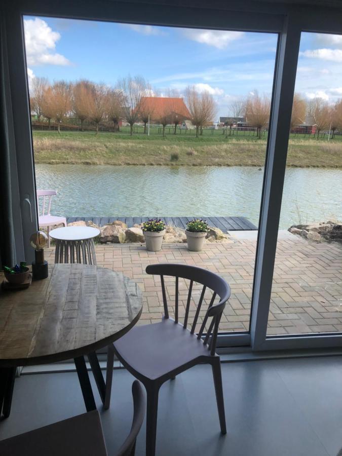 B&B Snurk Stiens, Fijn Verblijf Aan Open Vaarwater ภายนอก รูปภาพ